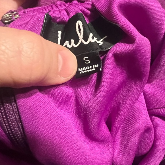 Beautiful Lulus dress - Picture 7 of 7